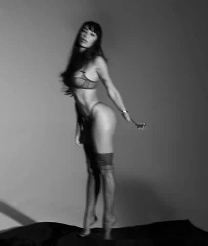 Mia Eden - zdjęcie 2