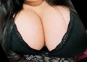 Elena Satin - zdjęcie 1